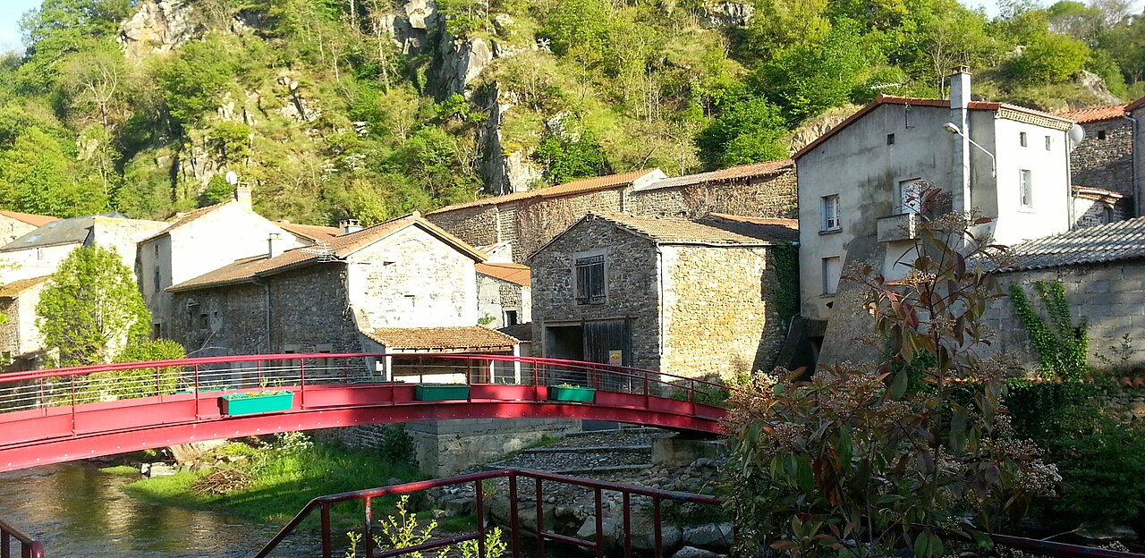 Photo 2 — Saint-Floret, Puy-de-Dôme (63320)