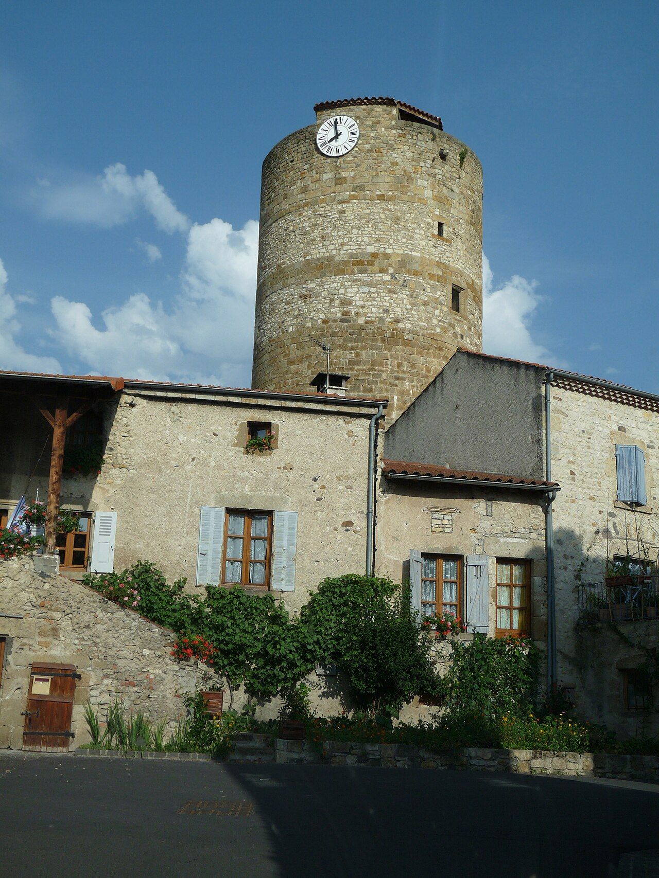 Photo 2 — La Sauvetat, Puy-de-Dôme (63730)