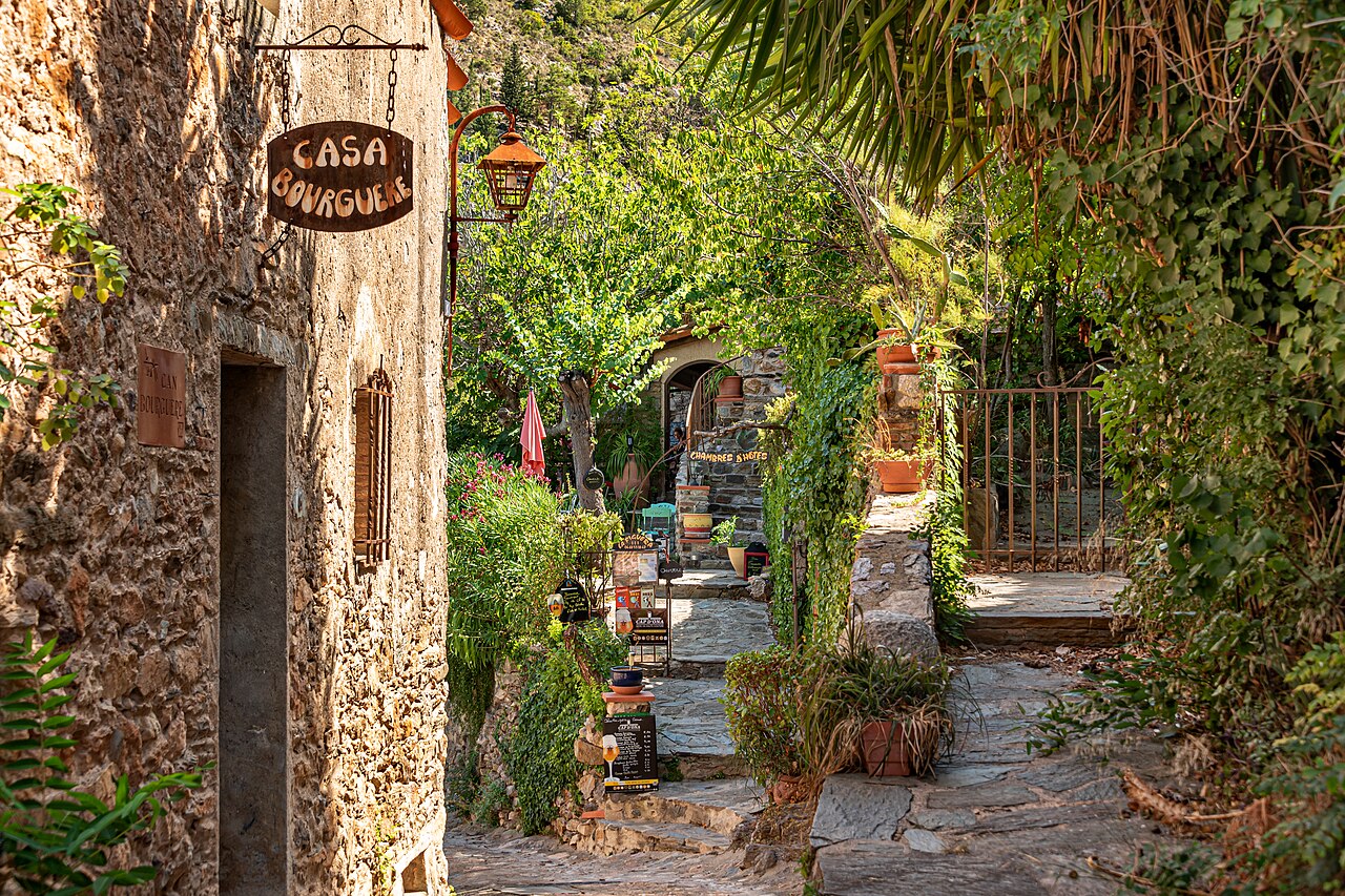 Photo 8 — Castelnou, Pyrénées-Orientales (66300)