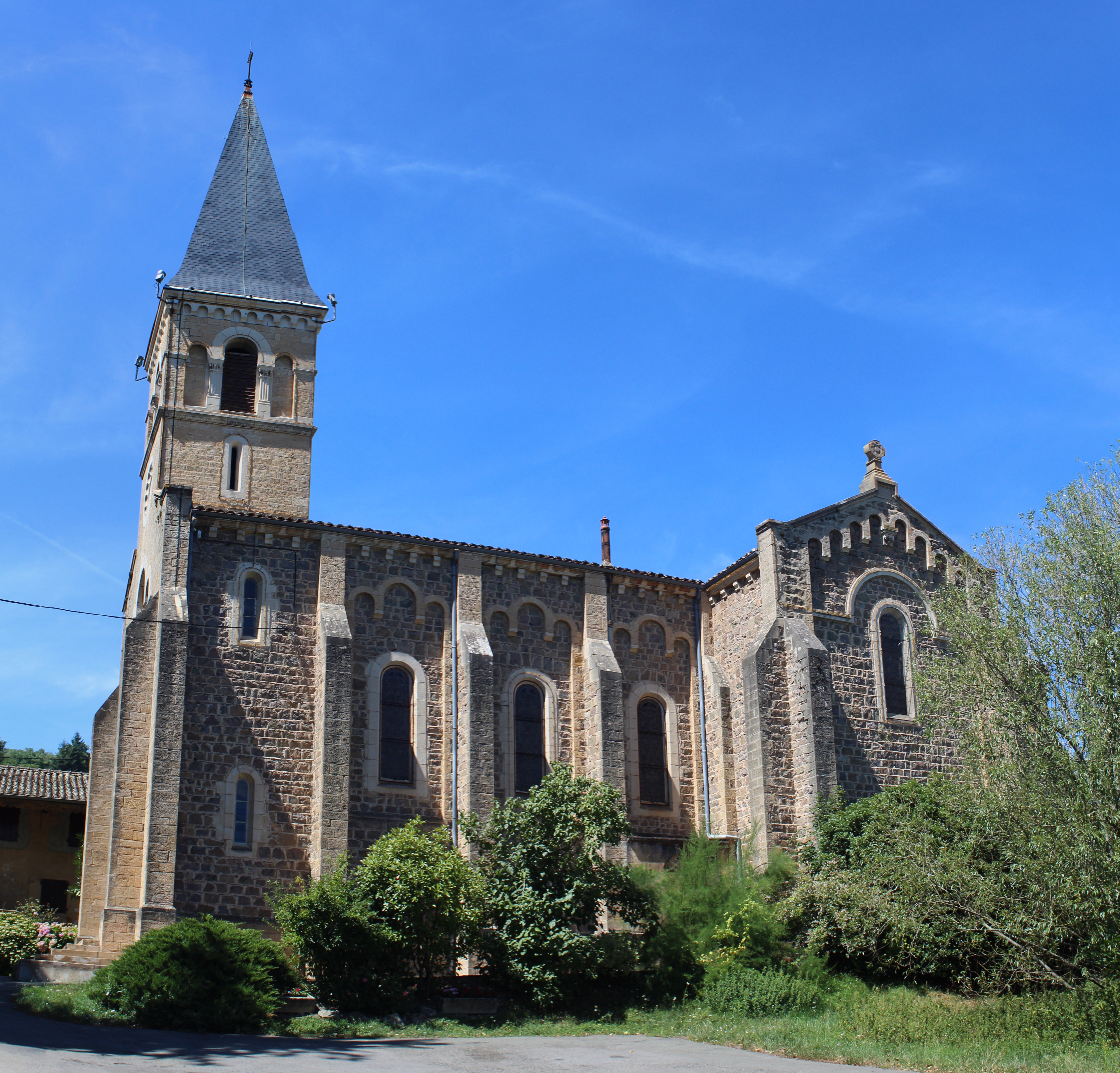 Photo 2 — Émeringes, Rhône (69840)