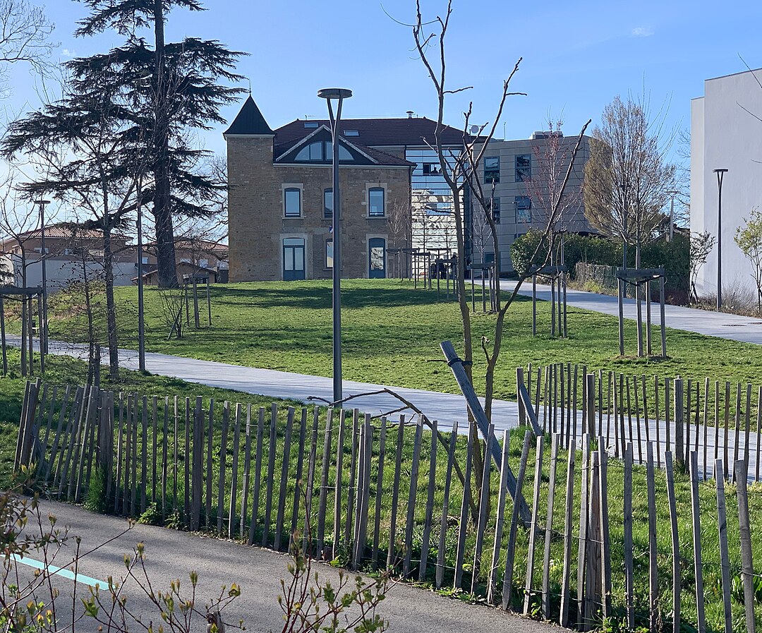 Photo 3 — Rillieux-la-Pape, Rhône (69140)