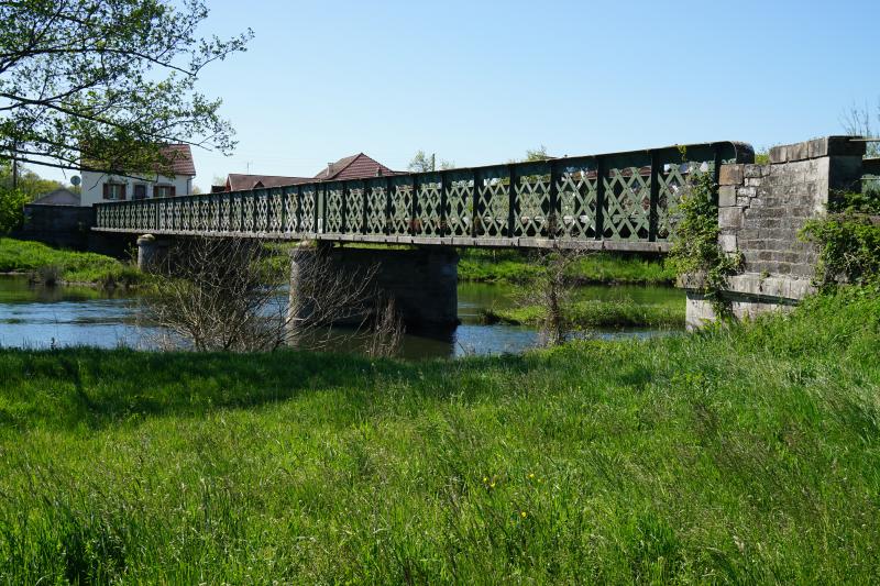 Les Aynans