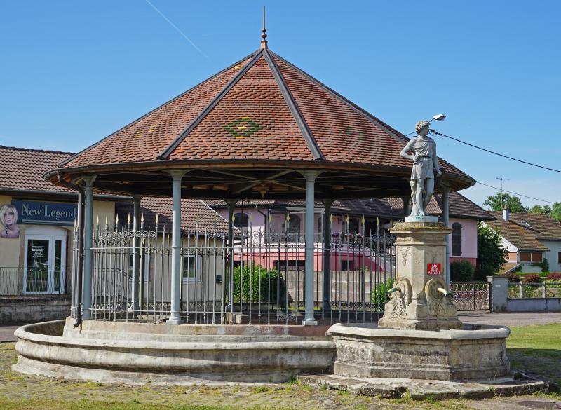 Breuches