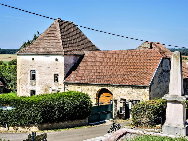 Pierrecourt