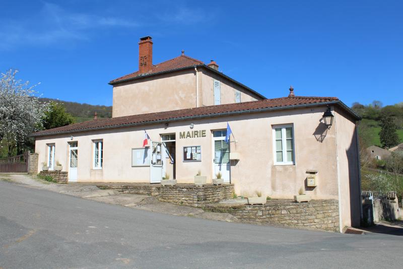 Berzé-Le-Châtel