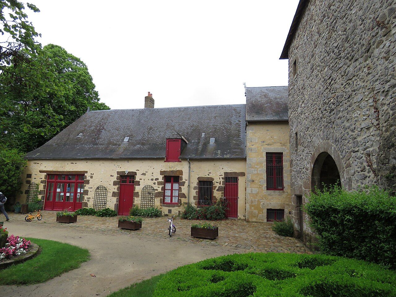 Photo 2 — Fresnay-sur-Sarthe, Sarthe (72130)