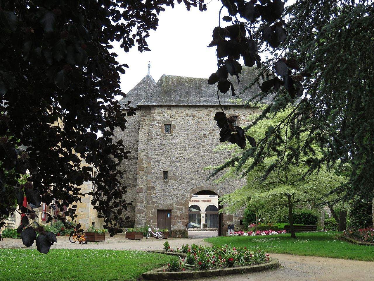 Photo 3 — Fresnay-sur-Sarthe, Sarthe (72130)