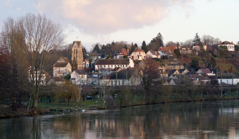 Fontaine-le-Port