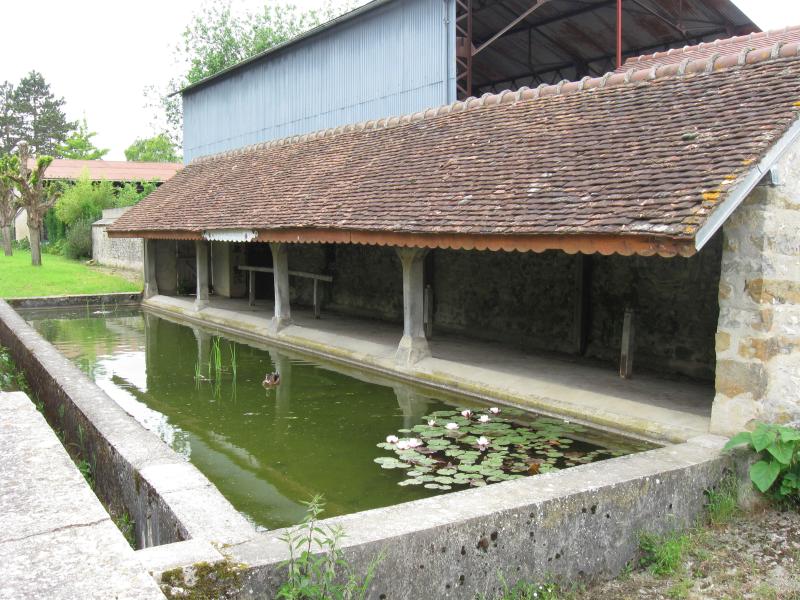 Thénisy