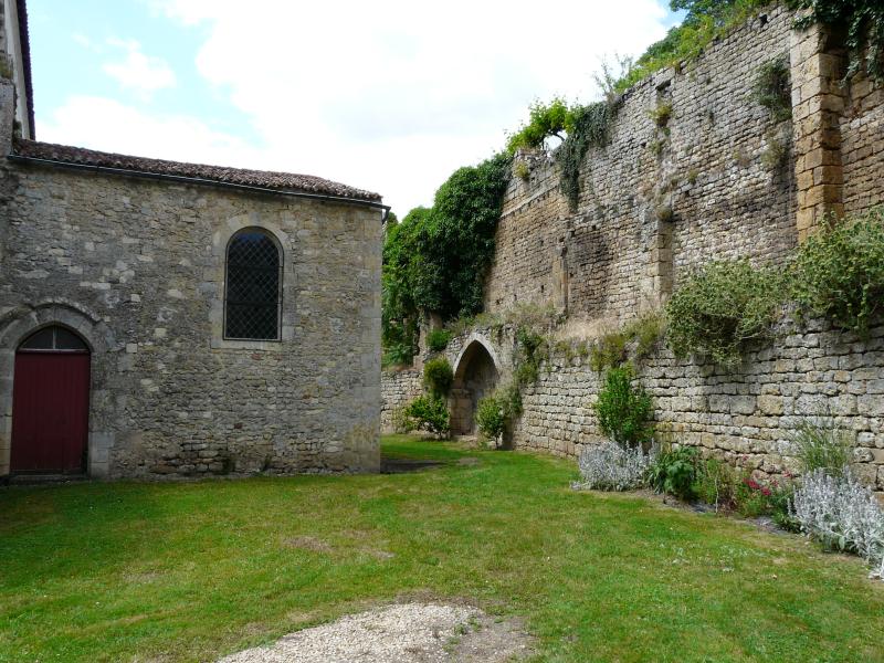 Saint-Généroux