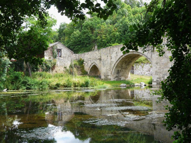 Saint-Généroux