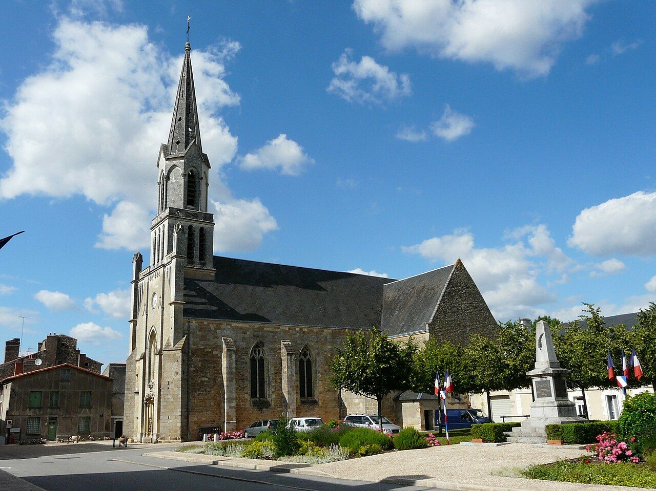 Photo 2 — Saint-Loup-Lamairé, Deux-Sèvres (79600)