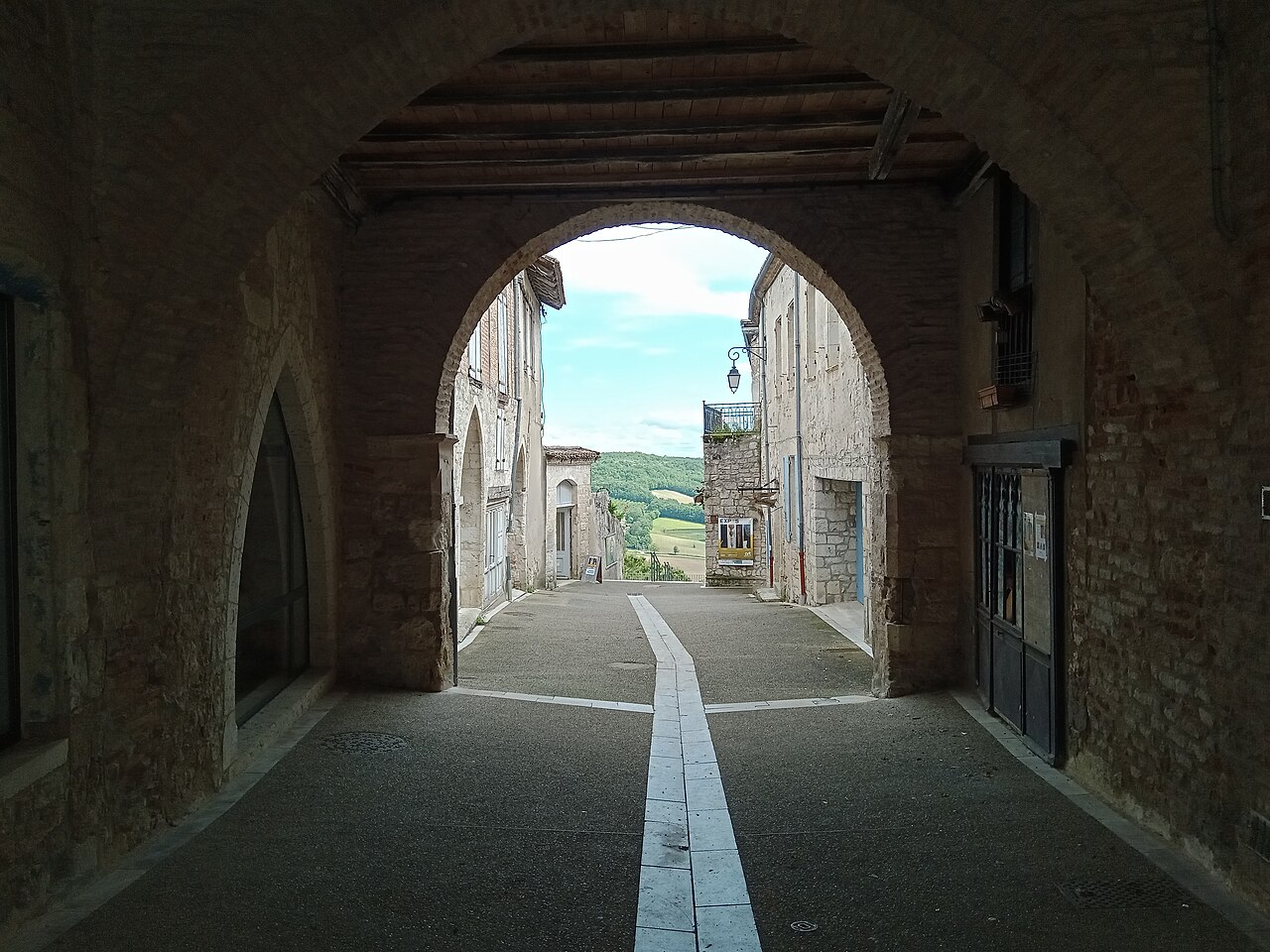 Photo 6 — Lauzerte, Tarn-et-Garonne (82110)