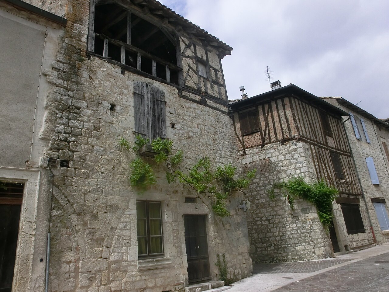Photo 8 — Lauzerte, Tarn-et-Garonne (82110)