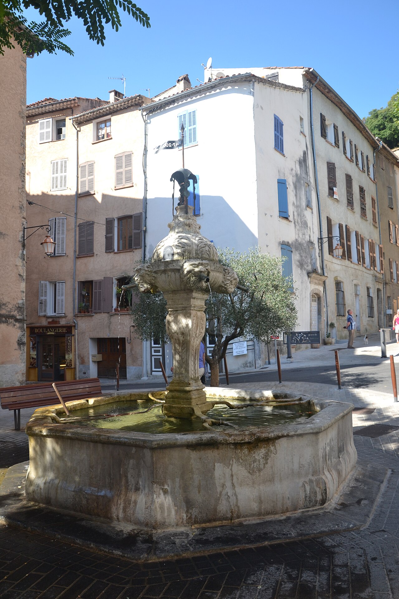 Photo 3 — Cotignac, Var (83570)