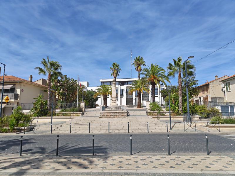 Photo 1 - La Londe-Les-Maures, Var (83250)