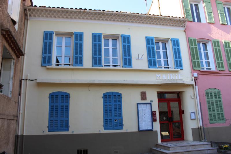 Photo 1 — Rougiers, Var (83170)