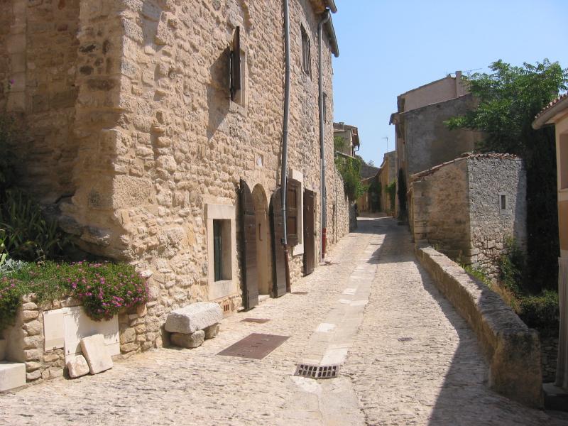 Bonnieux