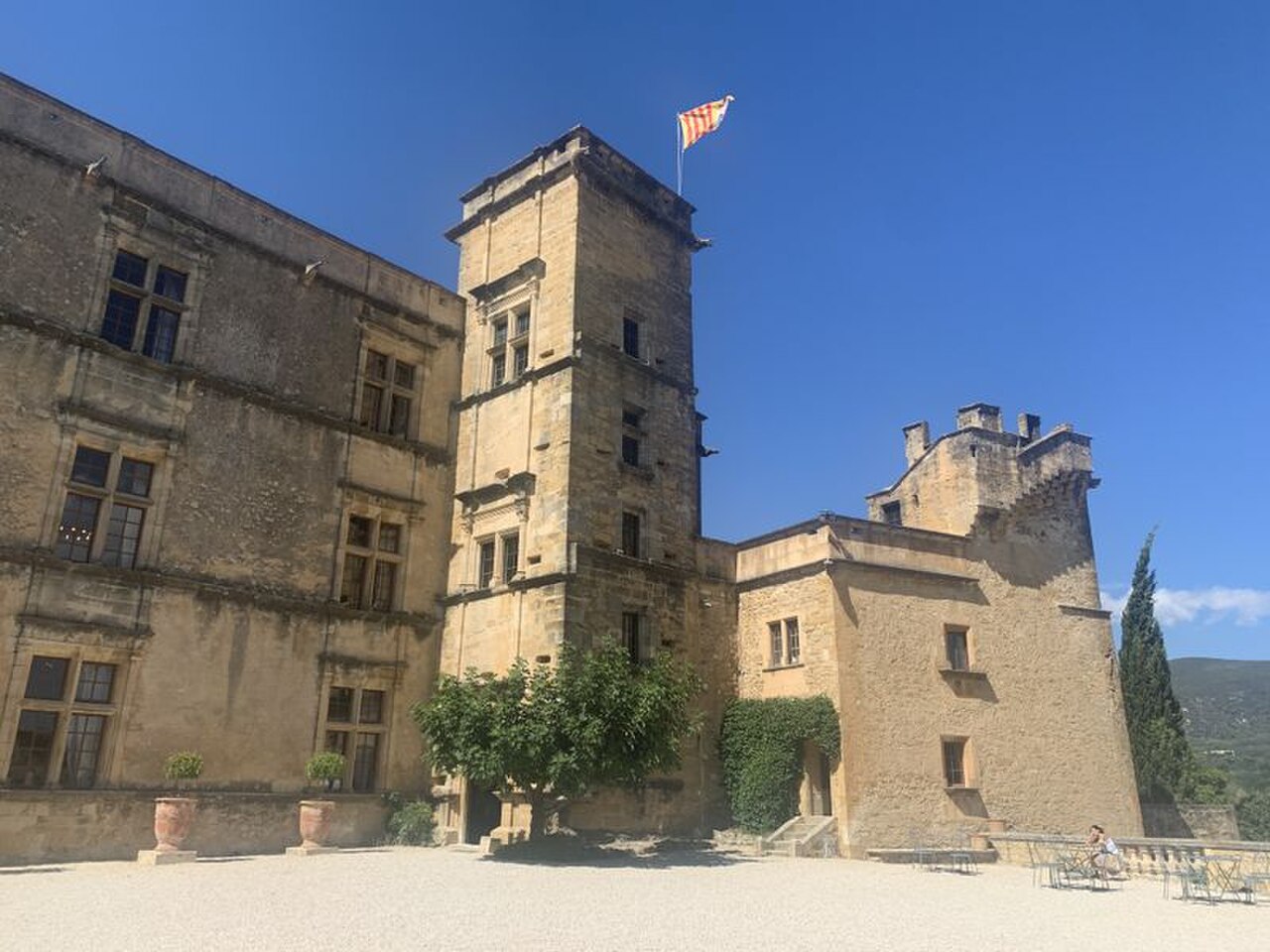 Photo 2 — Lourmarin, Vaucluse (84160)
