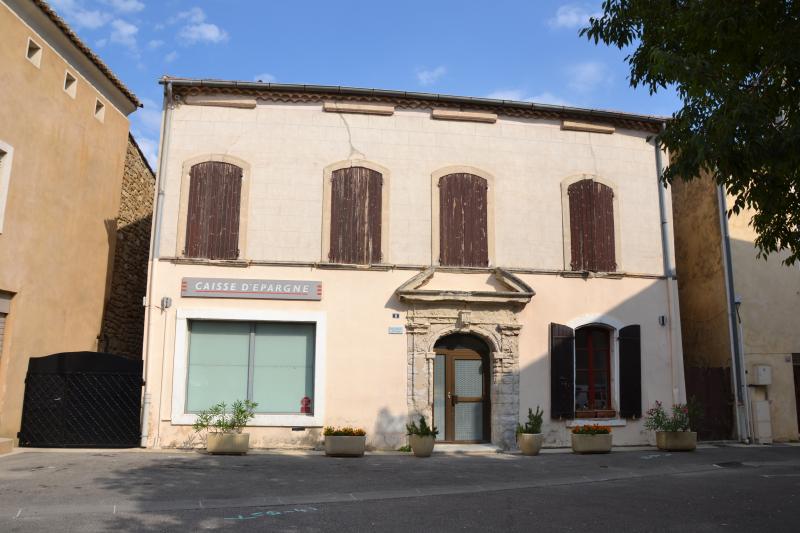 Sainte-Cécile-les-Vignes