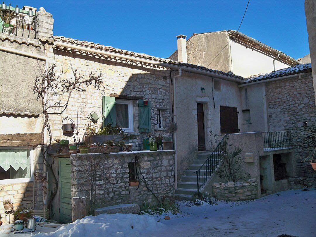 Photo 2 — Saint-Christol, Vaucluse (84390)
