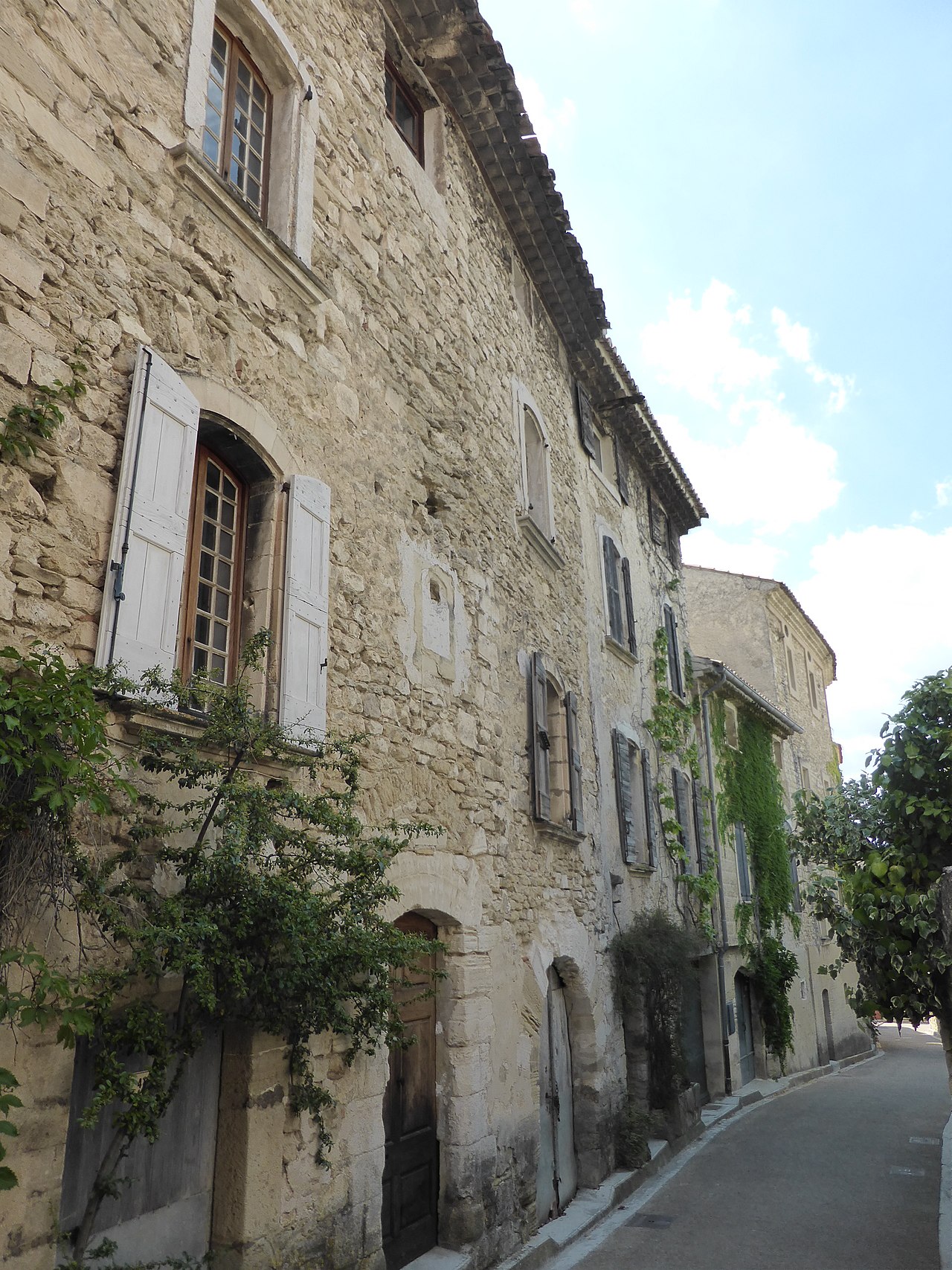 Photo 8 — Venasque, Vaucluse (84210)