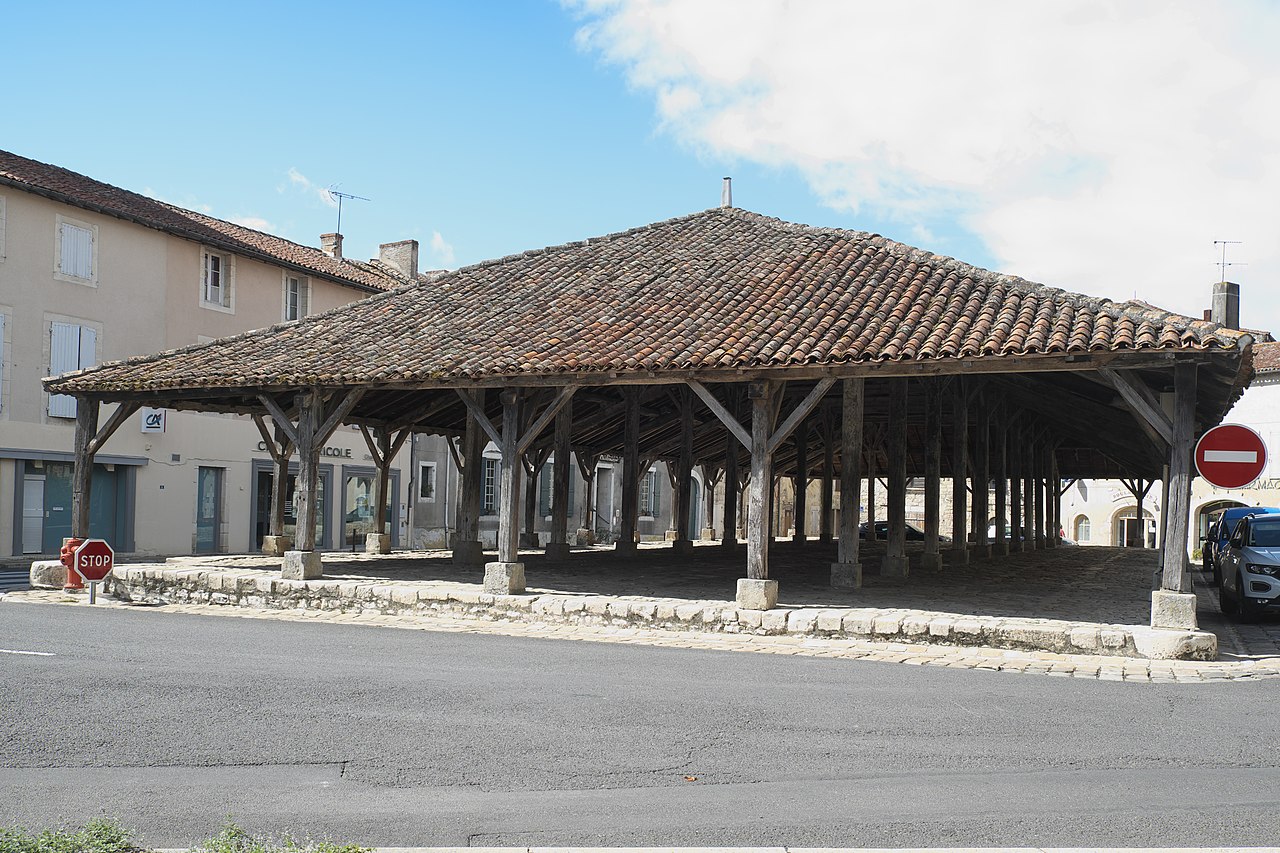Photo 4 — Charroux, Vienne (86250)