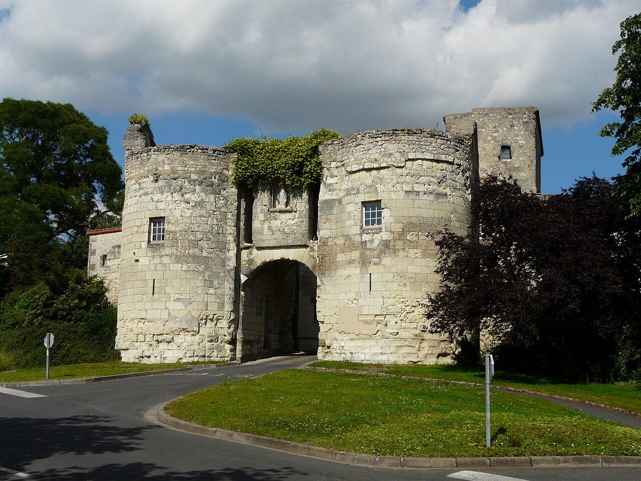 Photo 4 — Loudun, Vienne (86200)