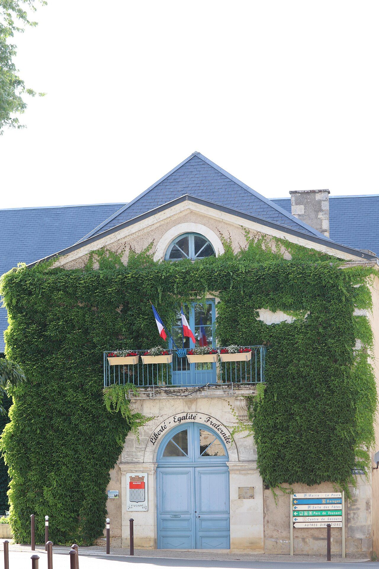 Photo 2 — Vivonne, Vienne (86370)