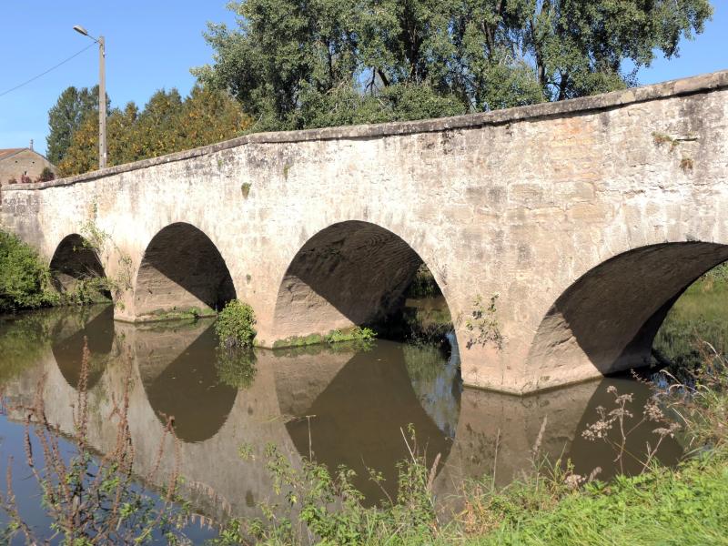 Monthureux-sur-Saône
