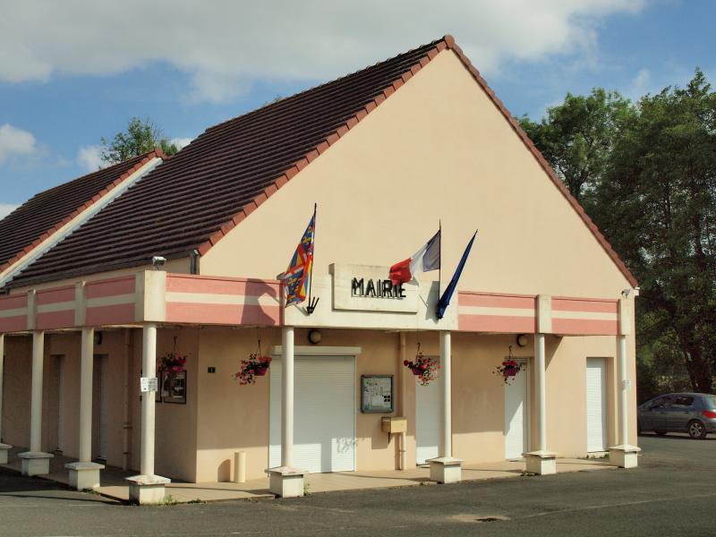 Photo 1 — Moulins-sur-Ouanne, Yonne (89130)