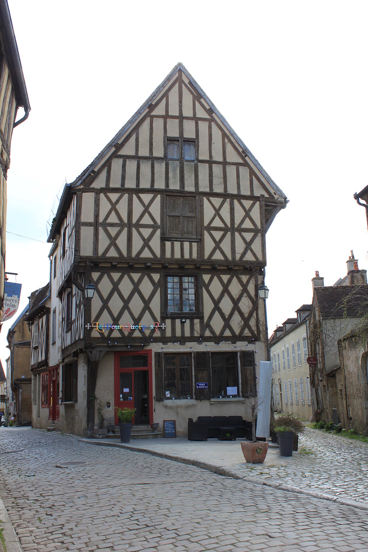 Photo 10 — Noyers, Yonne (89310)