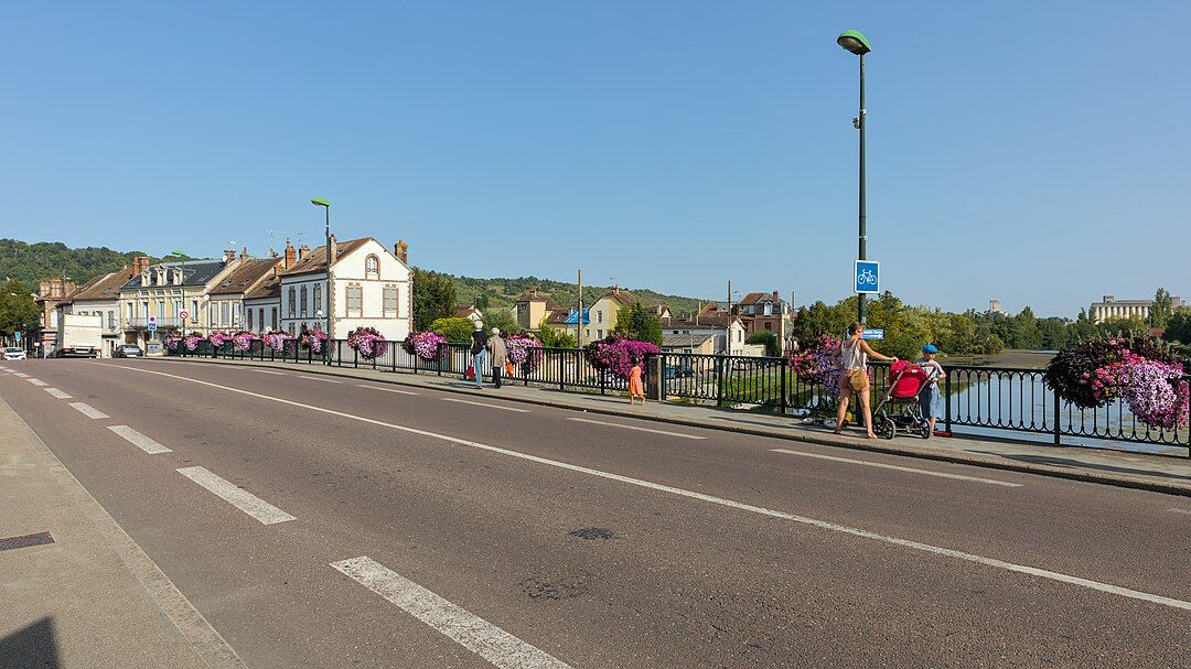 Photo 4 — Sens, Yonne (89100)