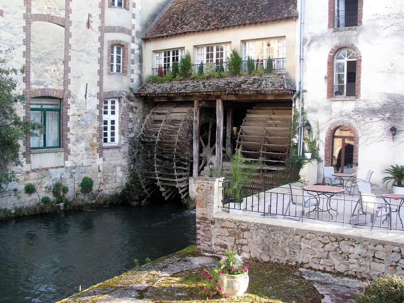 Villeneuve-l'Archevêque