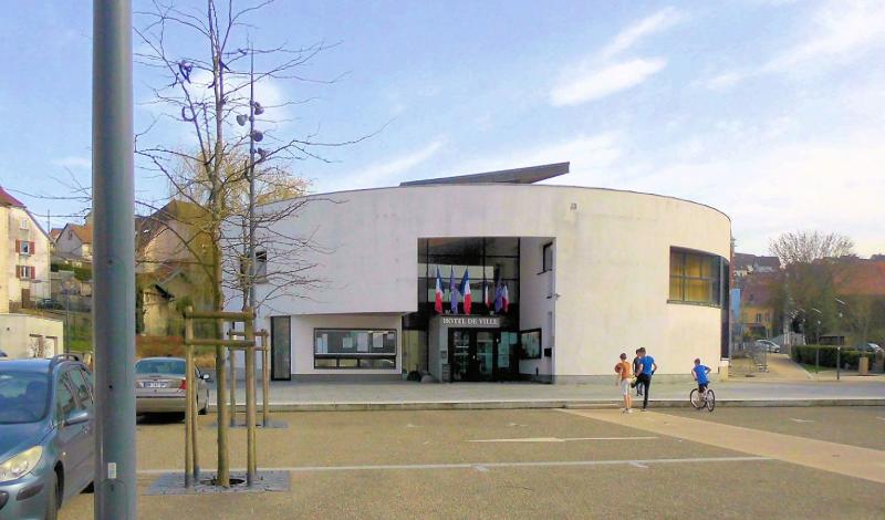 Photo 2 — Beaucourt, Territoire de Belfort (90500)