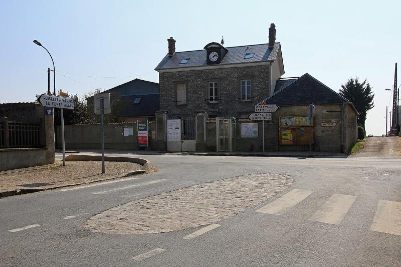 La Forêt-Sainte-Croix