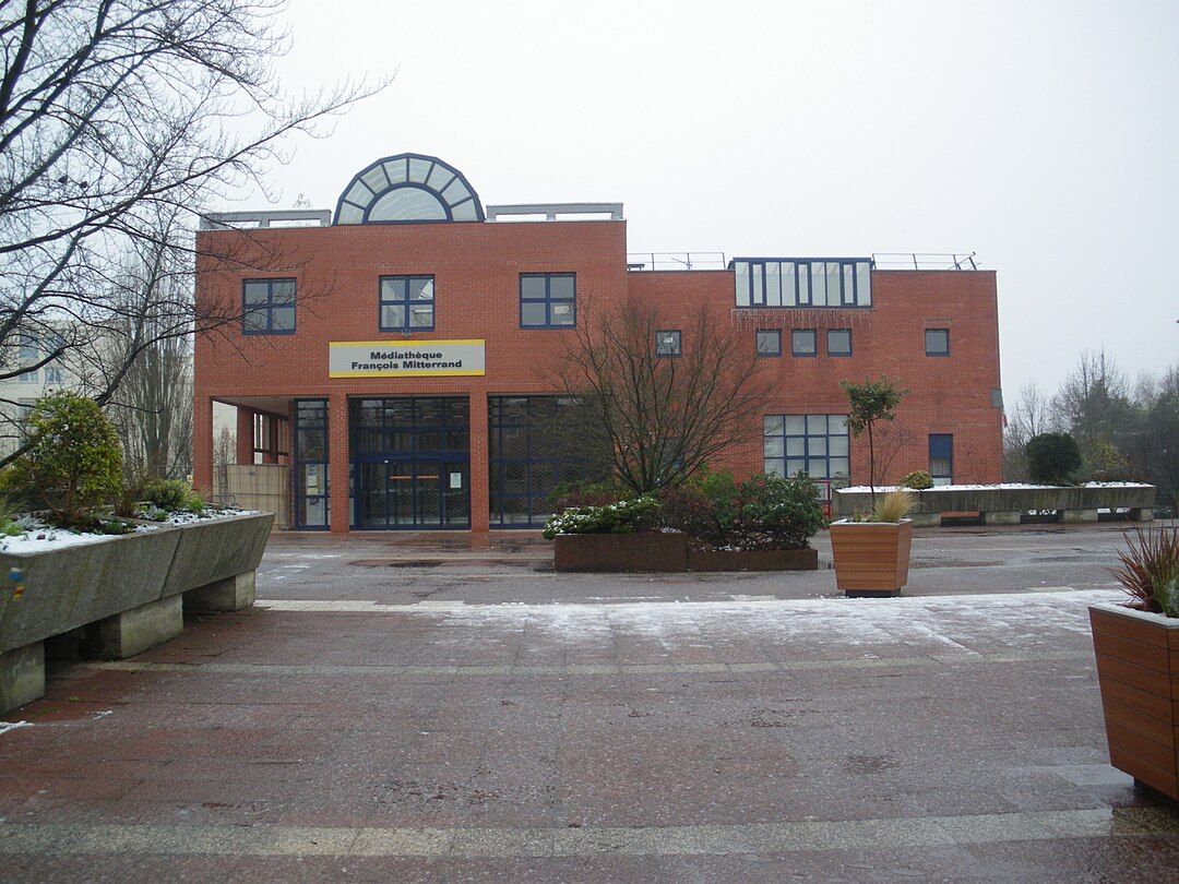 Photo 4 — Les Ulis, Essonne (91940)