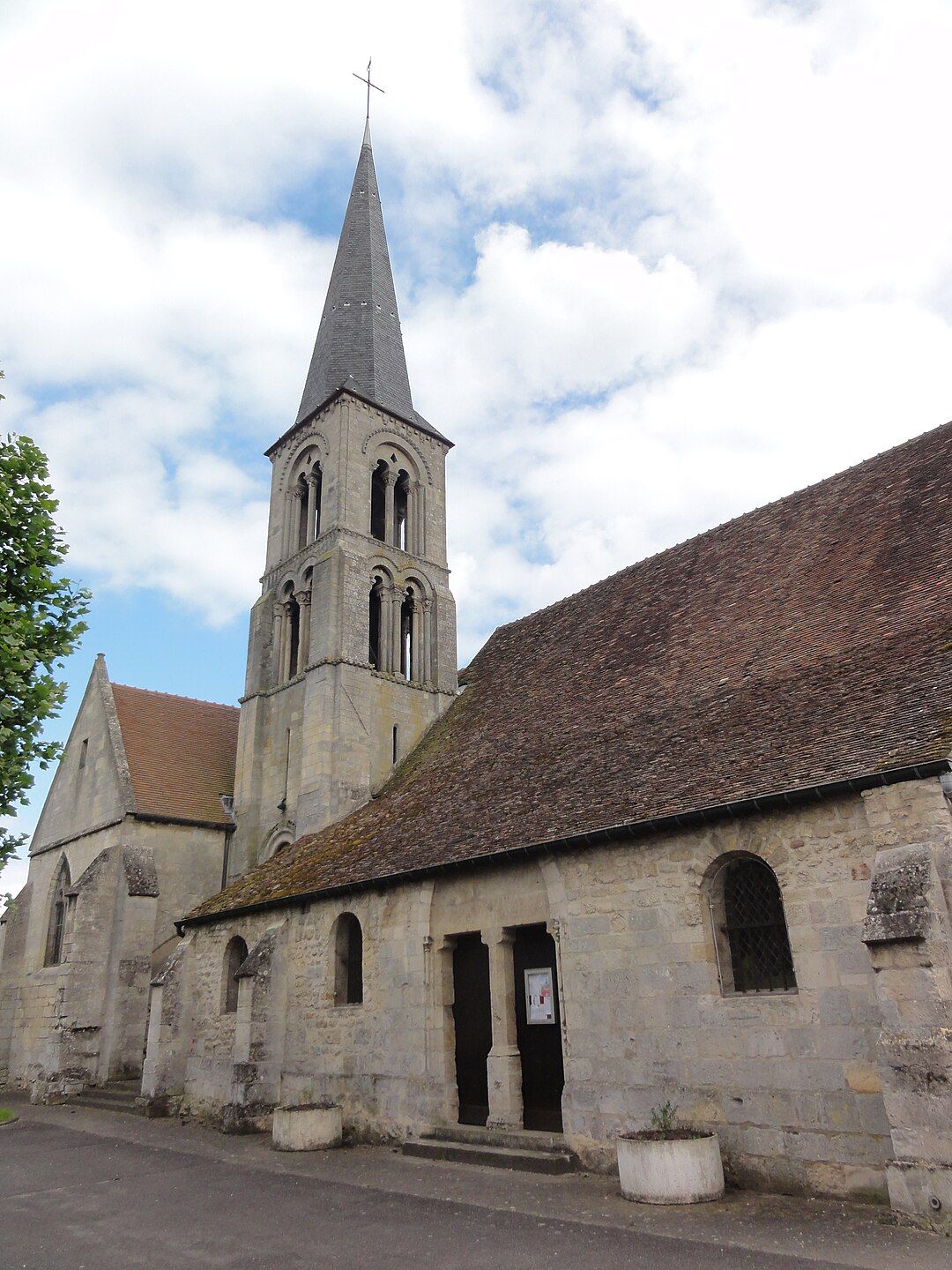 Photo 2 — Bruyères-sur-Oise, Val-d'Oise (95820)