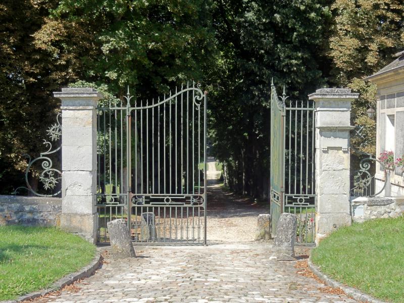 Menouville