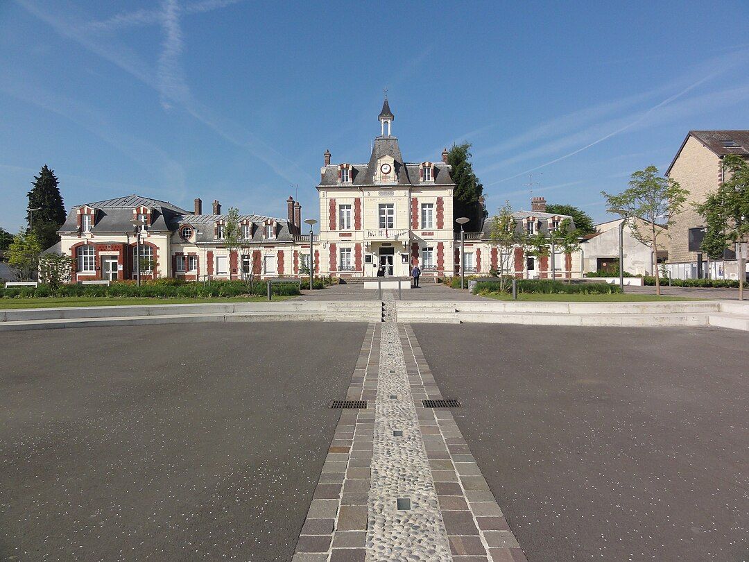 Photo 2 — Persan, Val-d'Oise (95340)