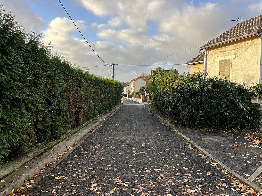 Photo 2 — Villiers-le-Bel, Val-d'Oise (95400)