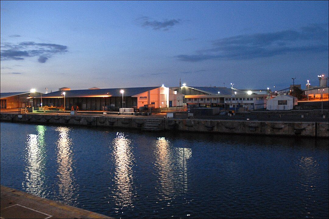 Photo 3 — Le Port, La Réunion (97420)
