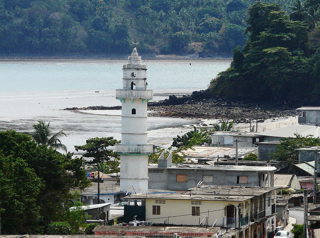 Photo 2 — Sada, Mayotte (97640)